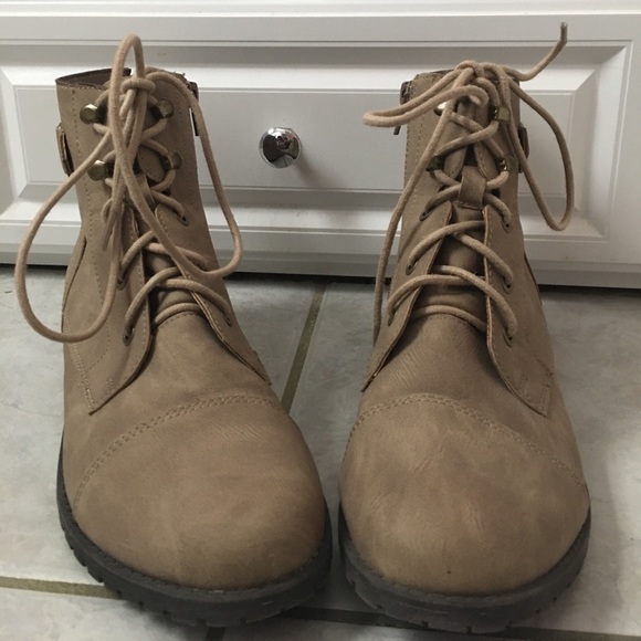 Madden Girl Rancee Combat Boot - Picture 3 of 4